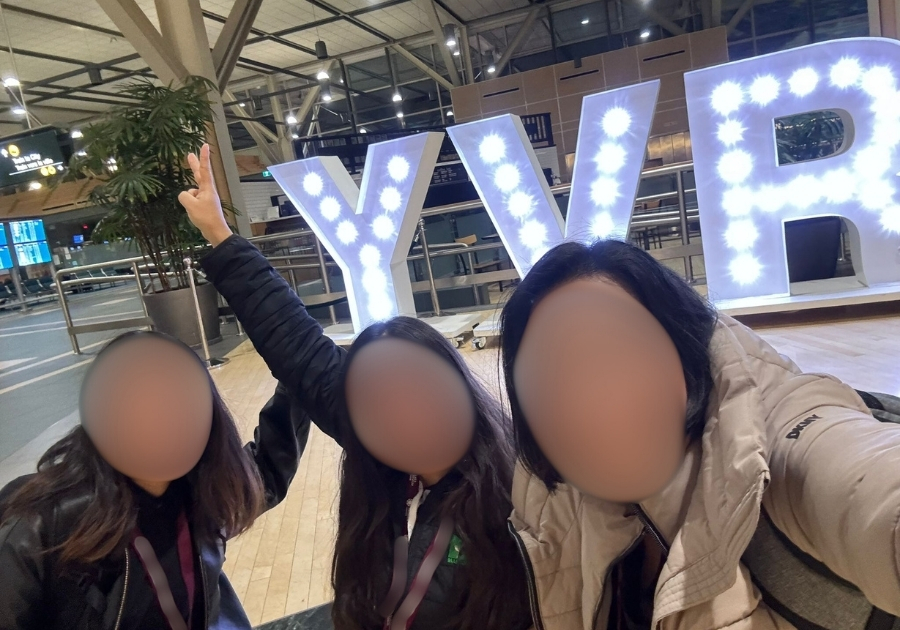 バンクーバー国際空港　YVR 仕事終わりの同僚と